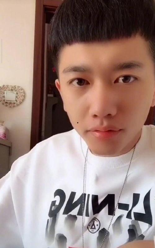 网红唐痘痘有多少车,揭秘网红豪车阵容